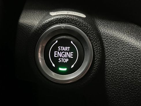 Used 2021 Chevrolet TrailBlazer LT w/ Convenience Package FWD image 33