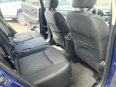Used 2018 Nissan Rogue SV FWD image 31