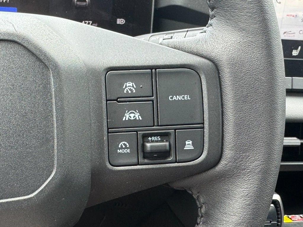 Used 2026 Toyota RAV4 XLE Premium AWD/4WD image 27