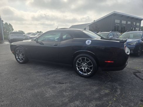 Used 2017 Dodge Challenger GT w/ Driver Convenience Group AWD/4WD image 8