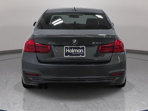 Used 2018 BMW 330i xDrive Sedan AWD/4WD image 7