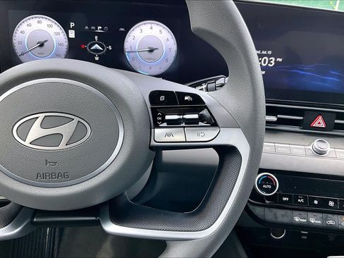Certified 2024 Hyundai Elantra SEL FWD image 24