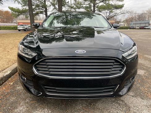 Used 2016 Ford Fusion SE w/ Equipment Group 202A image 8