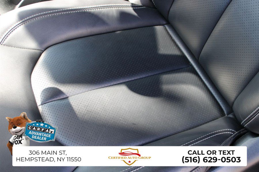 Used 2025 Chrysler Pacifica Select FWD image 11
