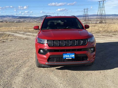 Certified 2022 Jeep Compass Limited image 13