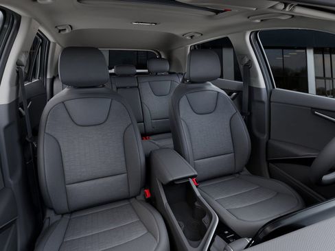 New 2025 Kia Niro SX Touring image 15