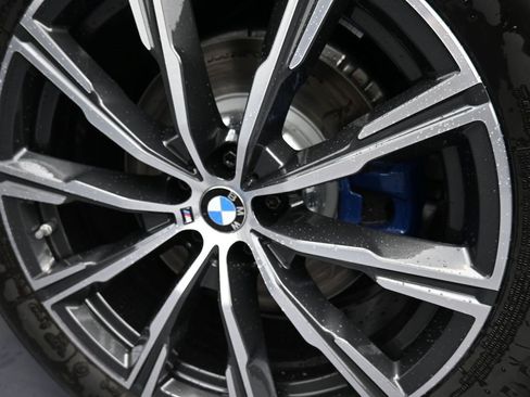New 2026 BMW X5 M60i image 13