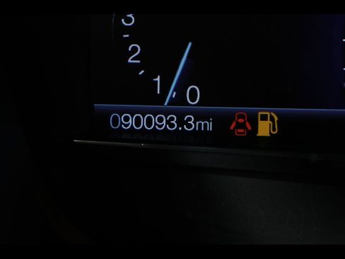 Used 2018 Ford Explorer Sport image 21