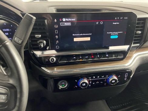 Used 2024 GMC Sierra 1500 Elevation image 21