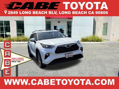 Used 2023 Toyota Highlander XLE