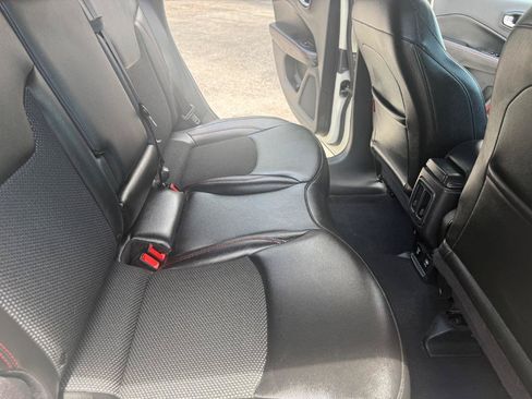 Used 2021 Jeep Compass Trailhawk AWD/4WD image 25