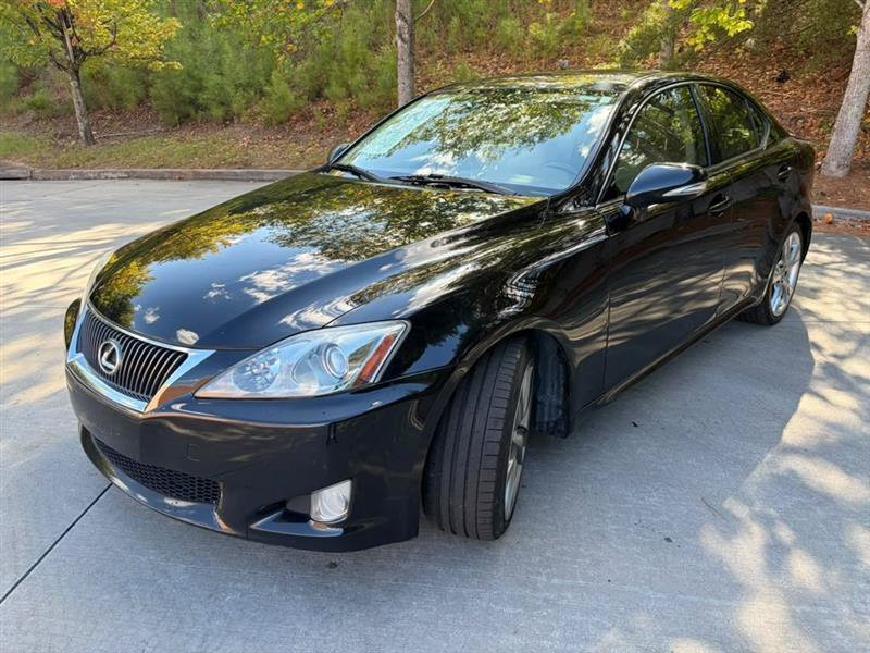 Used 2010 Lexus IS 250 w/ Preferred Accessory Package RWD image 3