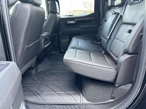 Used 2025 Chevrolet Silverado 1500 High Country w/ High Country Premium Package AWD/4WD image 59