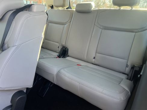 New 2026 Ford Expedition Active image 18