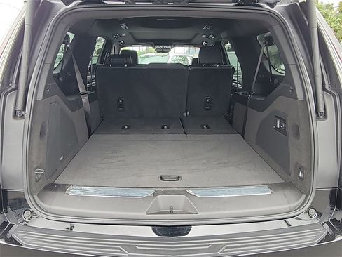Used 2025 Cadillac Escalade ESV Premium Luxury image 26