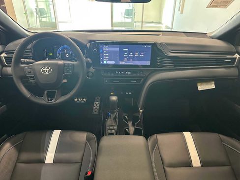New 2026 Toyota Camry Hybrid image 10