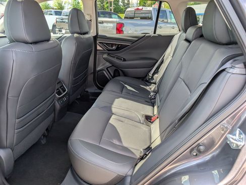 Used 2025 Subaru Outback Limited AWD/4WD image 16