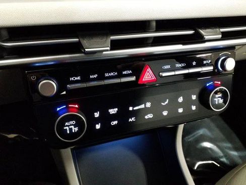 New 2026 Hyundai Tucson Limited image 8