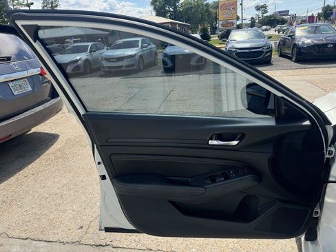 Used 2020 Nissan Altima 2.5 S w/ Driver Assist Package FWD image 12