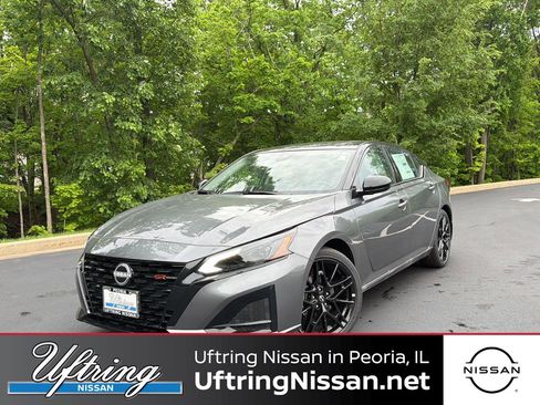 New 2026 Nissan Altima 2.5 SR w/ SR Midnight Edition Package FWD image 1