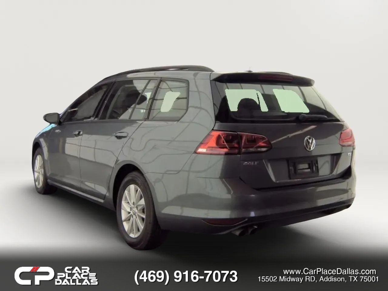 Used 2017 Volkswagen Golf S FWD image 4