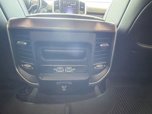Used 2021 RAM 1500 Laramie AWD/4WD image 19