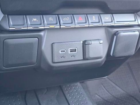 New 2026 Chevrolet Silverado 1500 Custom w/ LPO, Dark Essentials Package RWD image 25