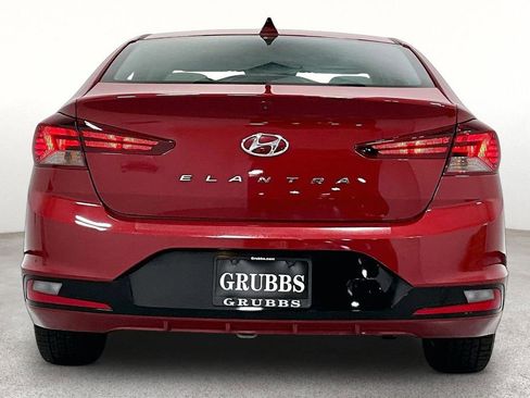 Used 2020 Hyundai Elantra SEL image 6