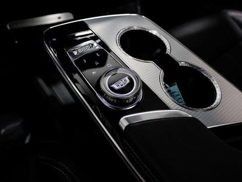 Used 2024 Cadillac Lyriq Tech w/ Driver Assist Package image 29