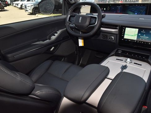 New 2025 Lincoln Navigator L Reserve w/ Jet Appearance Package image 16