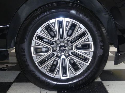 Used 2026 Ford Expedition Max Platinum AWD/4WD image 40