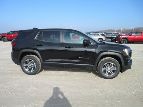 New 2026 GMC Terrain Elevation w/ Technology Package II image 2