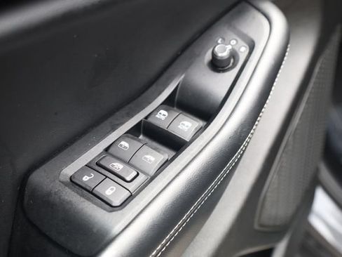 Used 2024 Jeep Grand Cherokee Laredo AWD/4WD image 17