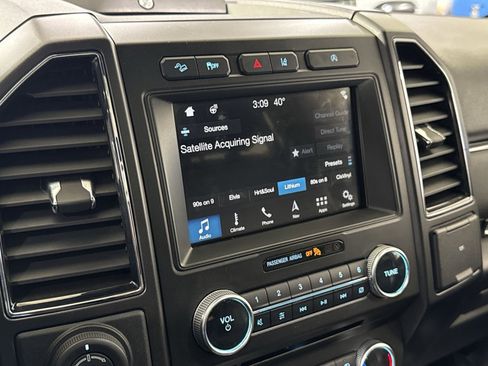 Used 2018 Ford Expedition Limited image 24