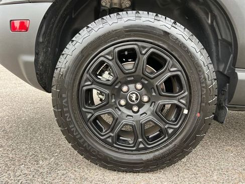 Used 2025 Ford Bronco Sport Badlands image 14