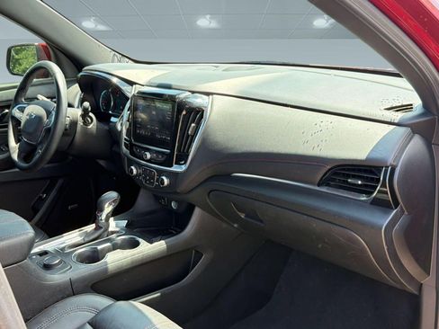Used 2023 Chevrolet Traverse RS AWD/4WD image 30