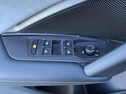 New 2026 Volkswagen Tiguan SE AWD/4WD image 16