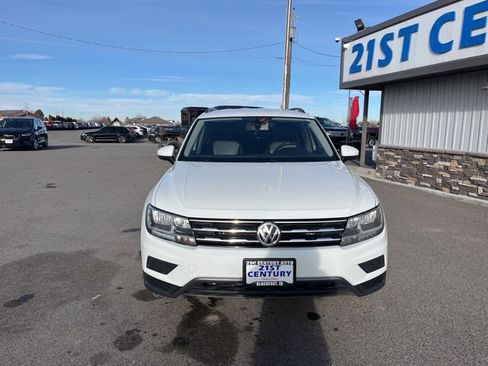 Used 2021 Volkswagen Tiguan SE FWD image 4