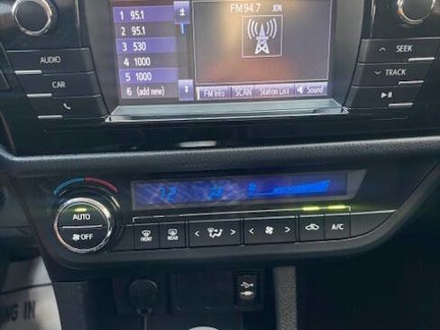 Used 2014 Toyota Corolla S image 6