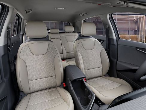 New 2026 Kia Niro EX FWD image 15