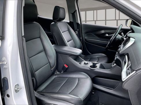 Used 2022 GMC Terrain SLT FWD image 27