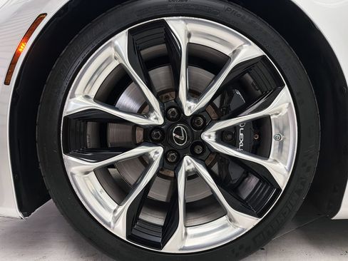 Used 2018 Lexus LC 500 Coupe RWD image 16