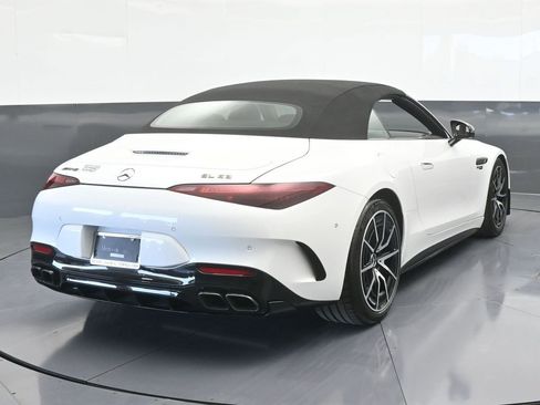 Used 2022 Mercedes-Benz SL 63 AMG 4MATIC image 5