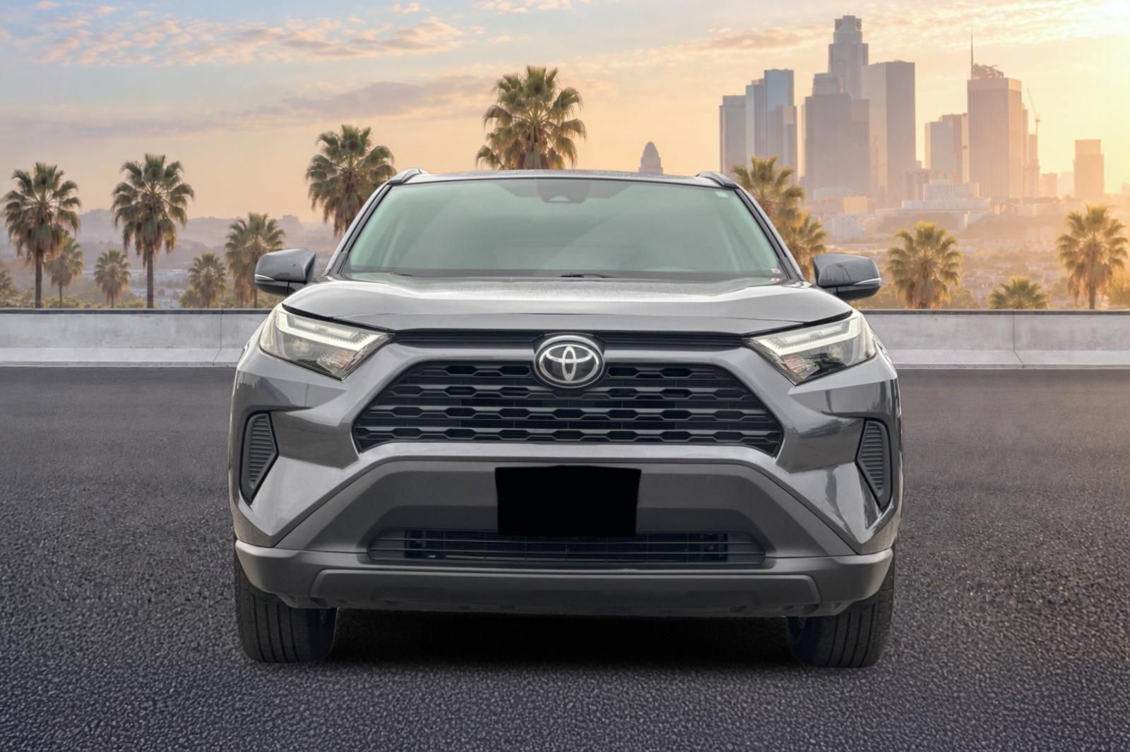 Used 2025 Toyota RAV4 XLE AWD/4WD image 9