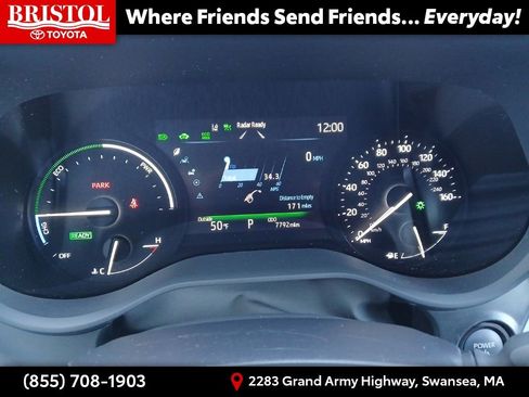 Used 2025 Toyota Sienna LE image 25