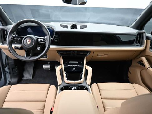 New 2026 Porsche Cayenne E-Hybrid image 6