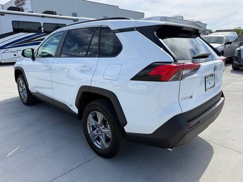 Used 2024 Toyota RAV4 LE AWD/4WD image 5