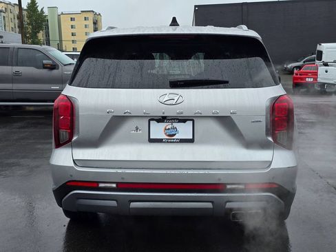 Used 2023 Hyundai Palisade Limited w/ Winter Package AWD/4WD image 6