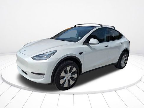 Used 2021 Tesla Model Y Long Range AWD/4WD image 8