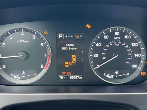 Used 2017 Hyundai Sonata Limited w/ Ultimate Package 04 FWD image 21